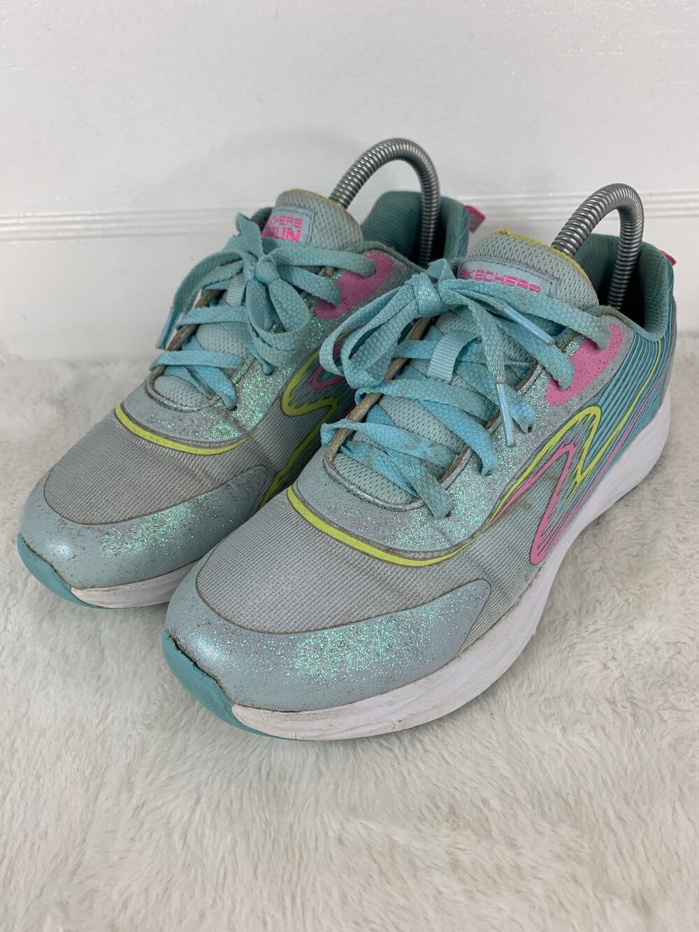 Skechers Go Run Elevate Girls Size 5.5 Blue Pink Lace Up Low Top Running Shoes